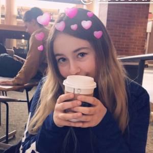 Meet your Posher, Nicole